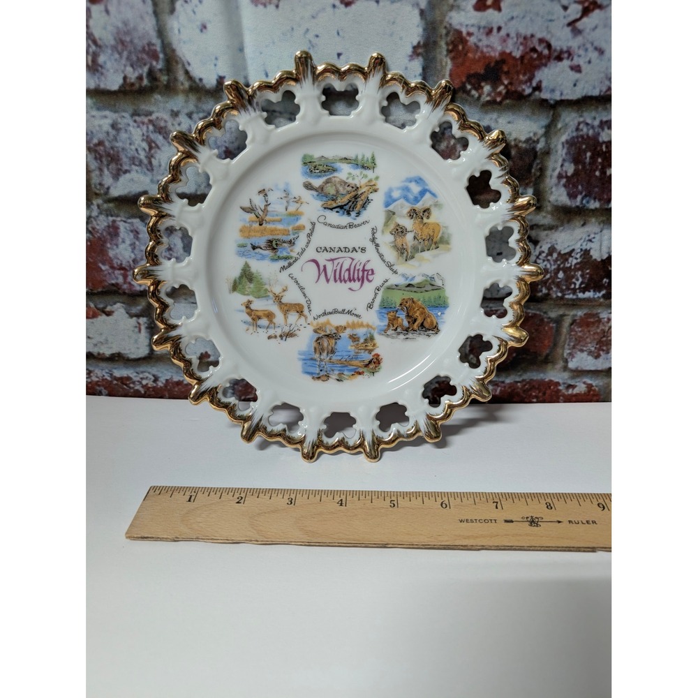 Vintage Louis Hartley Canada's Wildlife Plate Giftcraft Japan 8" Travel Souvenir